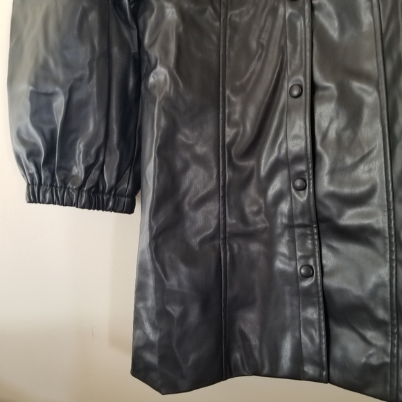 Nwot Urban Revivo Faux Leather Skater Mini Dress in Black Size 6 - Picture 5 of 9